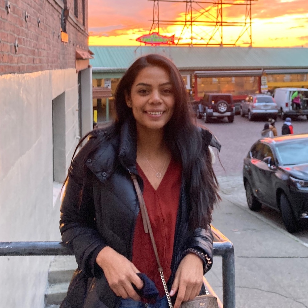 Meet your Posher, Elvira